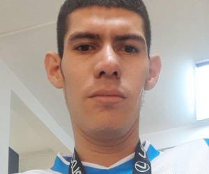 Kevin Valle, un joven motociclista, perdió la vida tras recibir varios disparos, luego de tener una discusión con un guardia de seguridad en el parqueo de un centro comercial de la capital hondureña. Aquí los detalles: