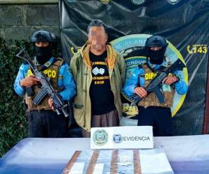 La Dirección Policial Anti Maras y Pandillas Contra el Crimen Organizado (Dipampco) detuvo a un motorista, supuesto miembro de la Pandilla 18, vinculado a cobros de extorsión en esa ciudad.