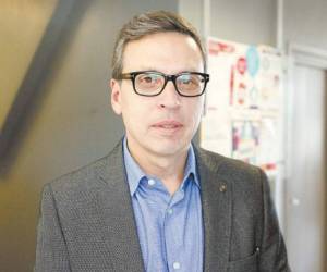 Aguilar no explicó en detalle las razones para su renuncia al CNDS, pero indicó que quería cortar su relación con el gobierno.