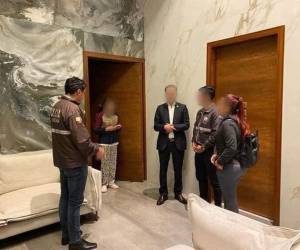 Las medidas se mantendrán por 90 días mientras avanza la investigación por presunta delincuencia organizada.