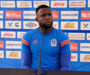 Yustin Arboleda, delantero del Olimpia, en conferencia de prensa previo al partido ante Motagua.