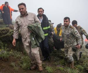 Los restos del helicóptero en el que viajaba Raisi y su ministro de Relaciones Exteriores Hossein Amir-Abdollahian fueron hallados el lunes 20 de mayo en el flanco de una montaña.