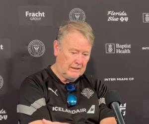 Åge Hareide habla de Honduras y Reinaldo Rueda en una conferencia de prensa.