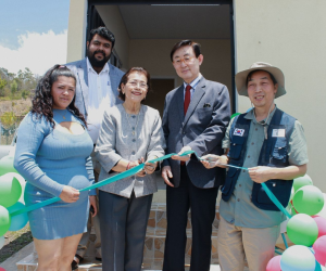 Delegados de la Sesal, el director de la Metropolitana de Salud, la Fundación Better World y la Embajada de Corea del Sur inauguraron la UAPS en La Sabana, Lepaterique.