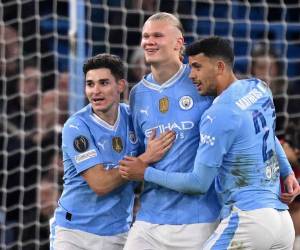 El Manchester City sigue firme en su defensa del título en Champions League.