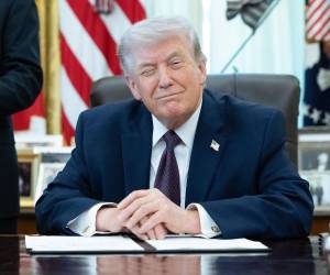 La nueva medida instruye a las autoridades a crear un registro de votantes elegibles para supervisar quiénes podrán recibir papeletas enviadas por correo.