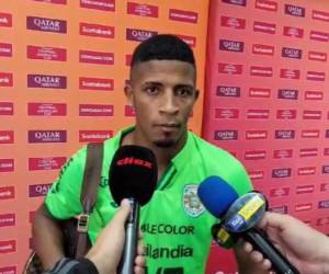 El jugador panameño Jorge Serrano, durante una entrevista para Diario Deportivo Diez, de Grupo Opsa.