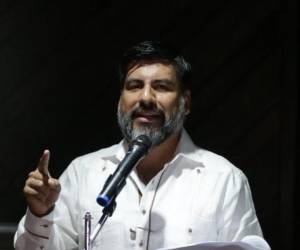 El fiscal general Johel Zelaya recibe un salario mensual de casi 190,000 lempiras.