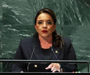 La presidenta de Honduras, Xiomara Castro, habla durante la Asamblea General de las Naciones Unidas (AGNU) en la sede de las Naciones Unidas el 20 de septiembre de 2023 en la ciudad de Nueva York.
