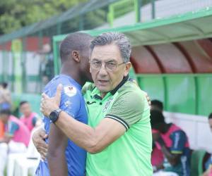 Salomón Nazar, técnico del Marathón.