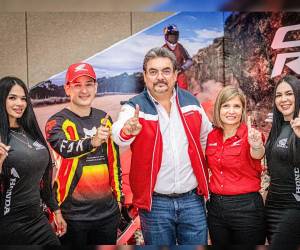 Ejecutivos de Didemo Honda presentan el portafolio de siete segmentos de motocicletas.