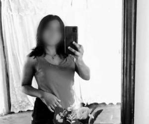 Las personas que la hallaron, la llevaron de inmediato a un centro asistencial de la zona, donde se constató que la joven llevaba severos signos de abuso sexual y había sido torturada previamente.