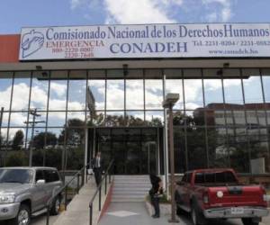 El Conadeh también reprocha que utilizando indumentaria militar y policial falsa se cometan distintos delitos como secuestros, asaltos y asesinatos.