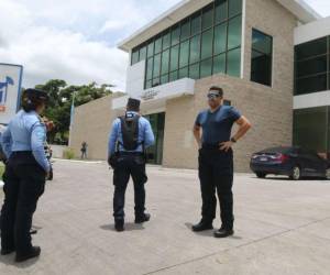 Las inspecciones y secuestro de documentos se dio en las instalaciones del Sistema Nacional de Emergencias 911, en la capital.