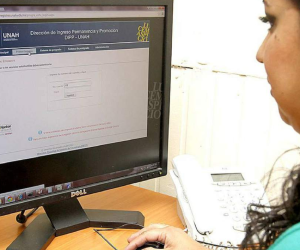 Para pagar en línea los estudiantes ocuparan sus credenciales: número de cuenta y contraseña