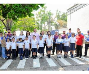 Esta gran alianza estratégica busca reducir drásticamente los accidentes de tránsito en los alrededores de los centros educativos.