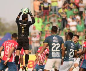 Marathón y Olimpia disputaron un partido bastante igualado en los primeros 90 minutos.