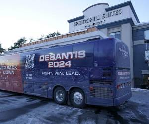 Precisamente, la retirada de DeSantis, tras meses de debilitamiento de sus apoyos, deja solo a Haley, con pocos votos, entre Trump y la nominación como candidato del Partido Republicano a las elecciones presidenciales estadounidenses de noviembre.