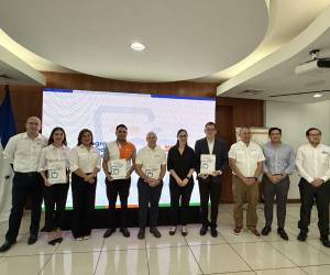 La Universidad Zamorano reafirma su liderazgo en seguridad alimentaria al renovar su participación en el Programa Bocadillo Escolar junto a Dinant y el Banco de Alimentos de Honduras.