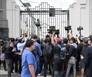 Un total de 101 parlamentarios votaron a favor de la<b> destitución de Pedro Castillo</b>. Pese a la grave situación coyuntural del país, se presentaron abstenciones y votos en contra.