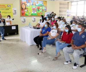 La población de Gracias a Dios recibe charlas sobre la malaria.