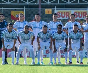 Patón Mejía tuvo su presentación oficial en la Primera División de Costa Rica con el Pérez Zeledón como titular y capitán.