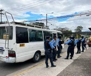 Dentro de esta unidad de transporte ocurrió el crimen que llena de luto a una familia hondureña.