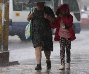 La alerta amarilla y verde para los cuatro departamentos, respectivamente, empezó desde el mediodía de este sábado -30 de diciembre- por un período de 48 horas.