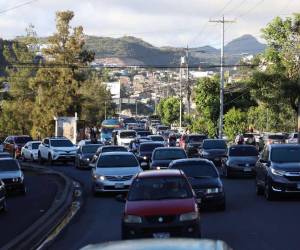 La diferencia de precio entre la gasolina regular y superior es de 13.77 lempiras en la capital de la República.