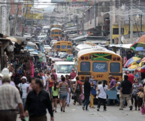 La economía hondureña debe alcanzar mayores tasas de crecimiento para generar más empleos, más ingresos y, por ende, mejores las condiciones de vida.