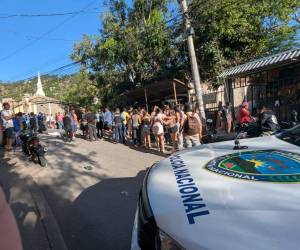 Un informe técnico de la Sección de Investigación de Accidentes de Tránsito (SIAT) concluyó que el fatal accidente ocurrido en la colonia Los Pinos, en Tegucigalpa, fue provocado por una falla mecánica previsible y corregible en el sistema de frenos del microbús. El hecho dejó dos personas muertas y cinco heridas. Aquí los detalles