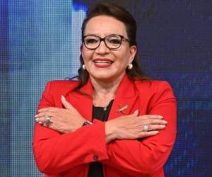 La presidenta hondureña Xiomara Castro es advertida de su decisión.