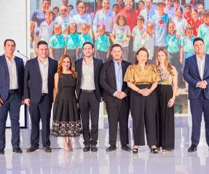 Miembros del Consejo de Administración del Molino Harinero Sula realizaron el lanzamiento oficial de la Fundación Goldstein.