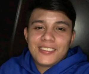 En horas de la noche del lunes -5 de enero- un joven fue asesinado a disparos cuando se trasladaba en su carro en la aldea de Cuyamel, Omoa, en el departamento de Cortés. Aquí los detalles de lo ocurrido: