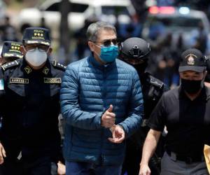 Sin lugar petición de suspender orden de captura en contra de Juan Orlando Hernández