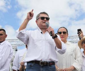 Renato Stabile tomó la palabra en la Finca Rocío para hablar sobre los años que acompañó a Juan Orlando Hernández durante su proceso judicial en Estados Unidos.