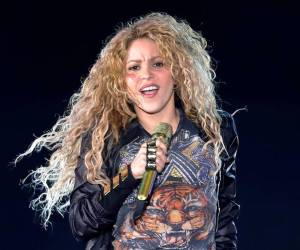 Shakira aún no se pronuncia oficialmente sobre declinar su participación en la ceremonia inaugural.