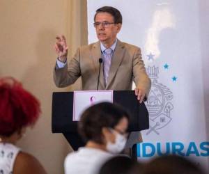 Entre lo que él dice que realizó y la realidad que vive el pueblo hondureño, la opinión pública aplaude la destitución de José Manuel Matheu como secretario de la Sesal. Ahora este funcionario será citado por las autoridades para sustentar las irregularidades que denunció.