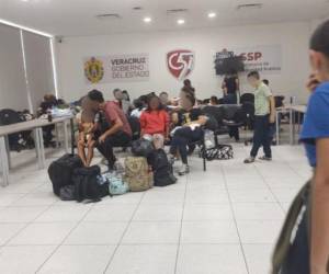 Las familias y menores de edad no acompañados quedaron bajo la atención de la Oficina de Canalización y el Centro de Asistencia Social de Migración, donde se les brindarán protección y asesoría.