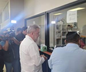 Contreras presentó la querella este viernes 24 de mayo.