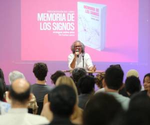 “Memoria de los signos” fue publicado bajo el sello de la Editorial Mimalapalabra.