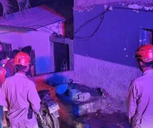 El cuerpo de Edwin Trochez quedó tendido en una acera.