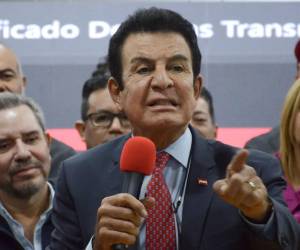 Salvador Nasralla, reiteró que no reconocerá los resultados electorales mientras no se revisen cientos de actas que, según denuncia, presentan irregularidades.