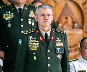 Las acciones investigativas forman parte de un proceso investigativo que se encuentra en desarrollo en contra del exjefe de las Fuerzas Armadas.