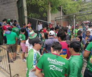 A pesar de las condiciones adversas, los aficionados están entusiasmados y listos para apoyar a sus equipos durante la final.