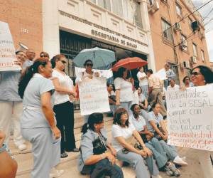 A los empleados de Salud se les adeuda el salario de enero.