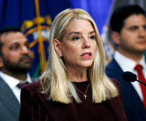 La administración de Donald Trump reorganiza el liderazgo del DOJ con la salida de Pam Bondi, quien llevaba poco más de un año en el cargo.