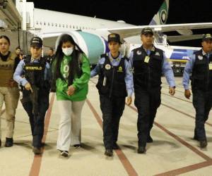 La hondureña fue entrega a la justicia de Honduras en el Aeropuerto de Palmerola en Comayagua.