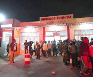 La estampida se produjo en la entrada del estadio Barea, donde unas 50.000 personas asistían a la ceremonia inaugural de los undécimos Juegos de las Islas del Océano Índico.