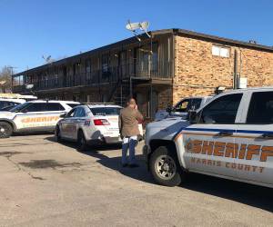 Los cuerpos estaban dentro del apartamento que compartía la pareja desde hace cinco años.